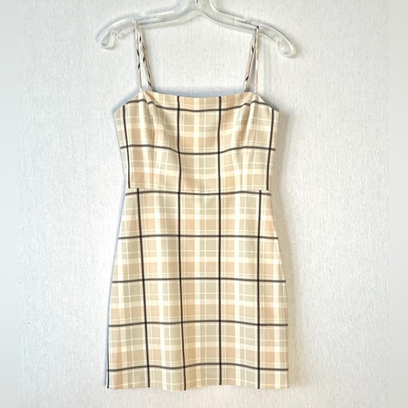 Aritzia Wilfred New Classic Smock Back Mini Dress in Plaid - Picture 2 of 14
